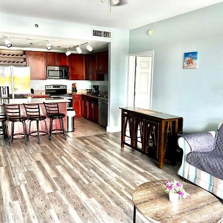 Laketown 5 Pools Steps To Beach Family Friendly Panama City Beach Exterior photo