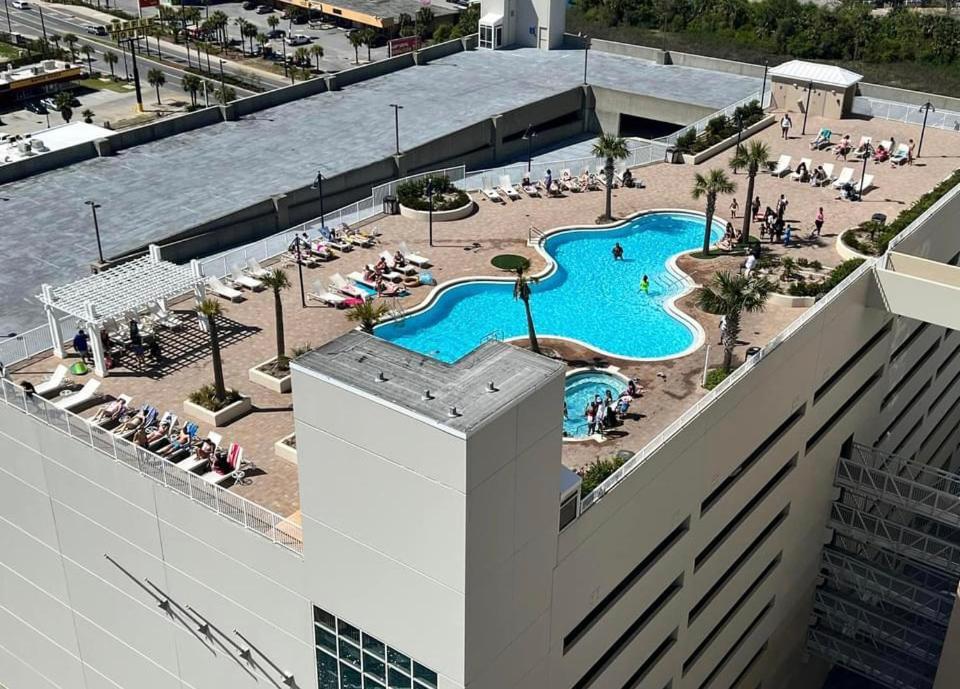 Laketown 5 Pools Steps To Beach Family Friendly Panama City Beach Exterior photo