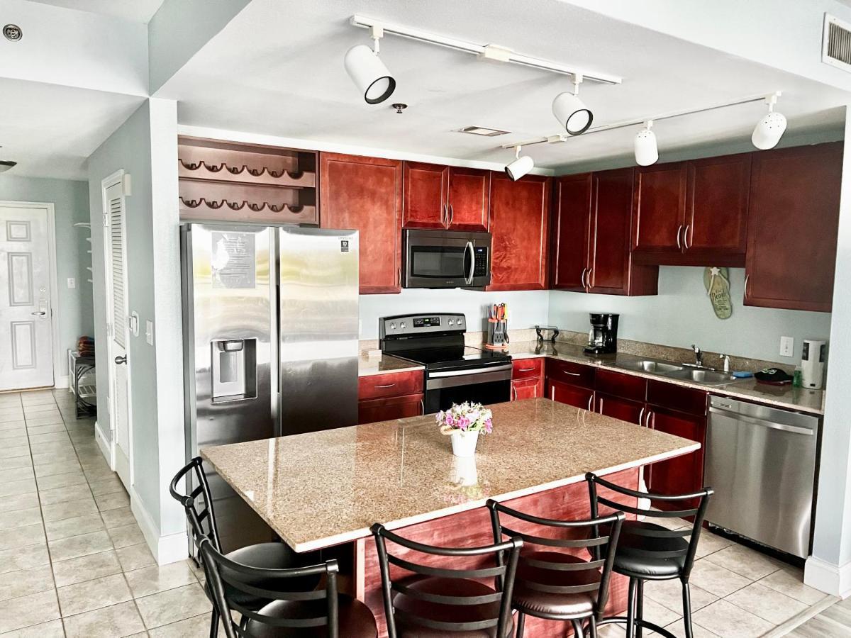 Laketown 5 Pools Steps To Beach Family Friendly Panama City Beach Exterior photo